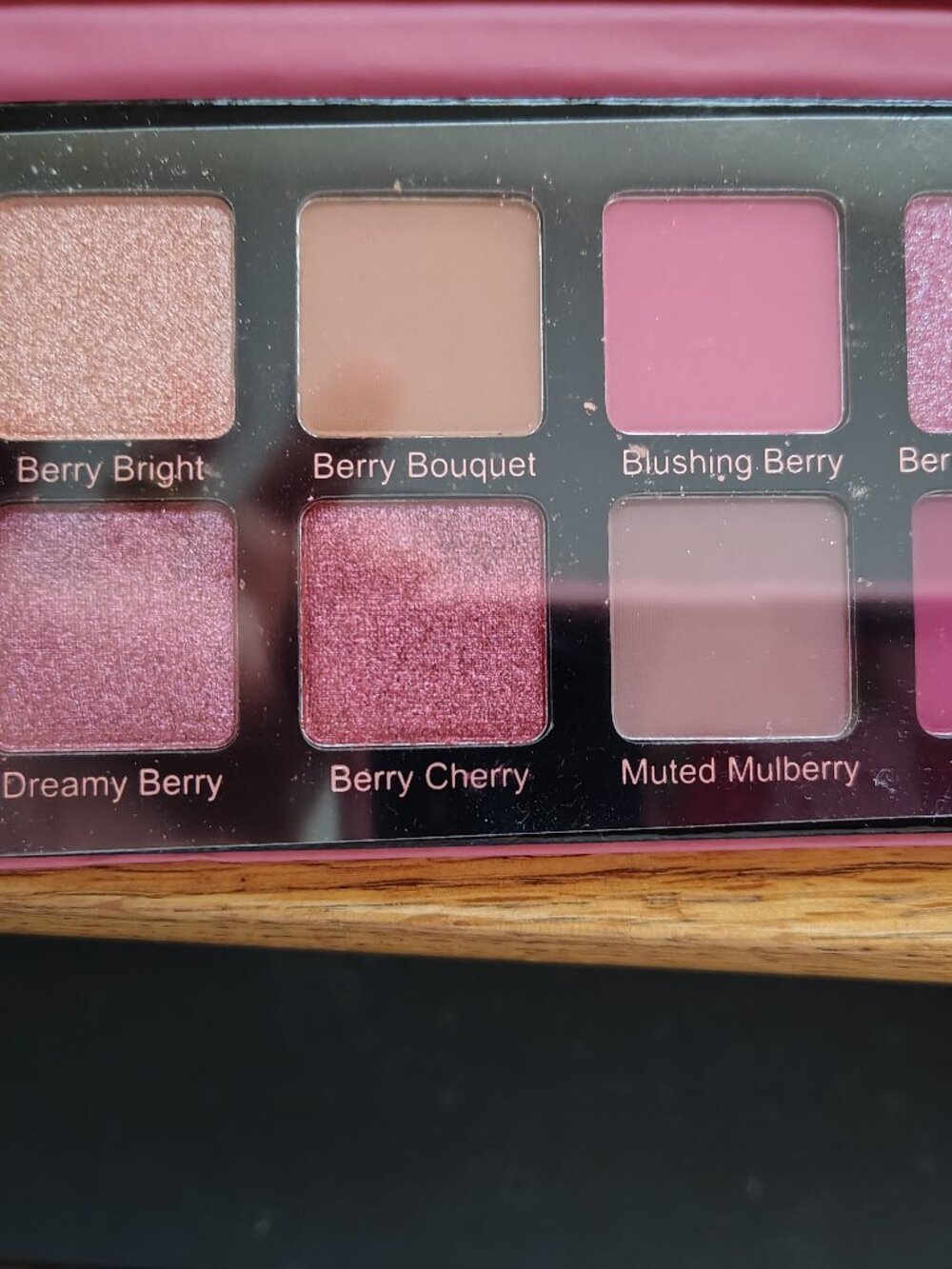 Berry Dreams NIB EYESHADOW Palette - Picture 2 of 8